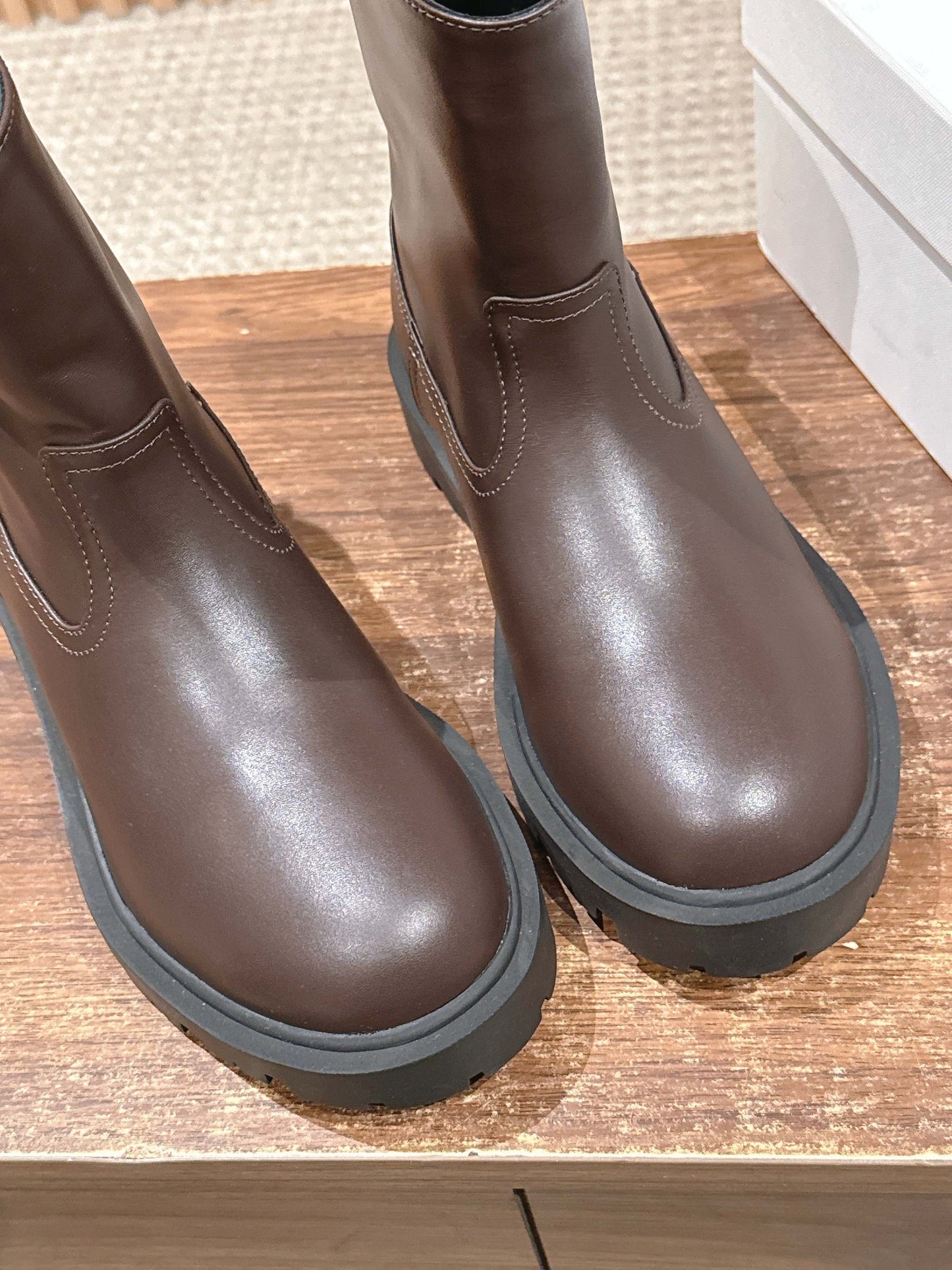 Celi 25fw ankle boots