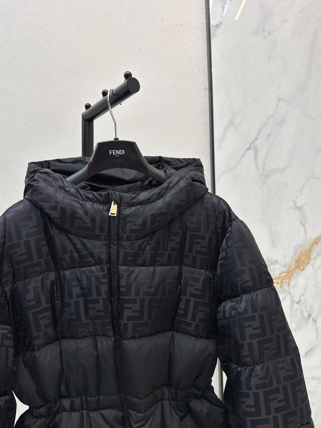 Fend 25fw down jacket