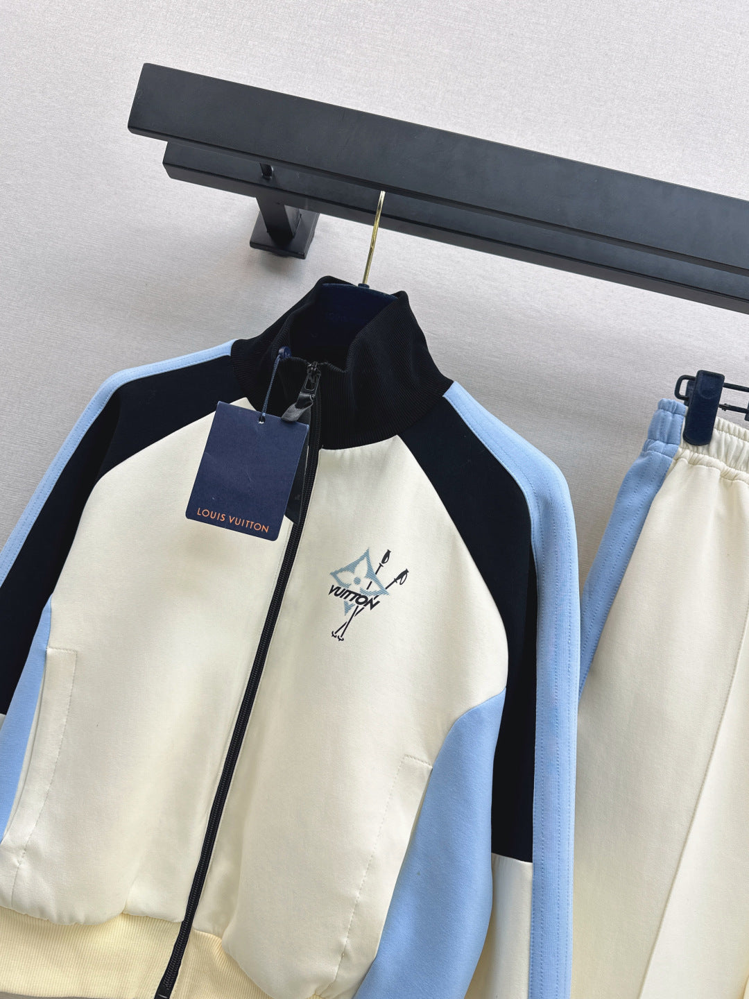 Loui 25fw jacket pant set