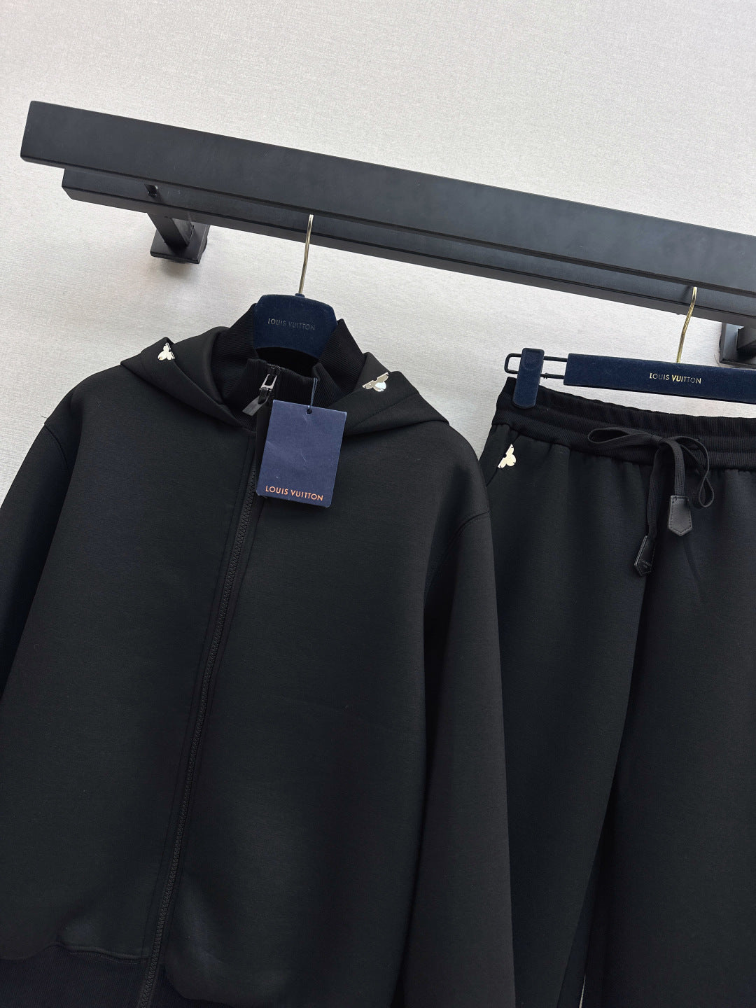 Loui 25fw tracksuit set