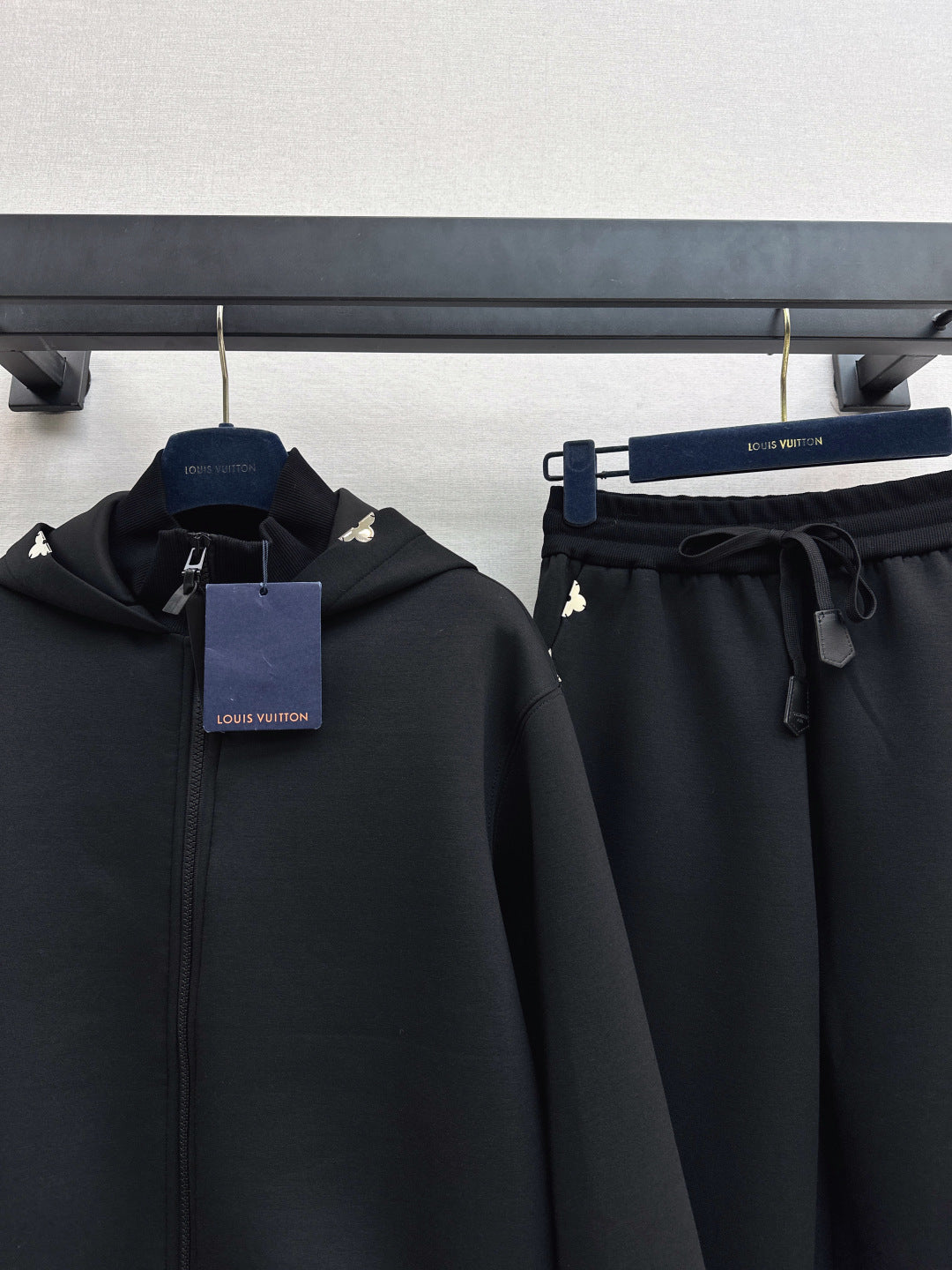 Loui 25fw tracksuit set