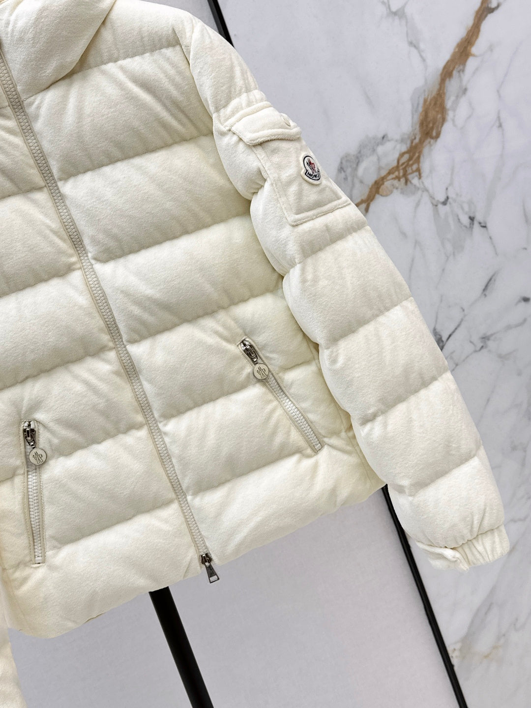 Monc 25fw down jacket