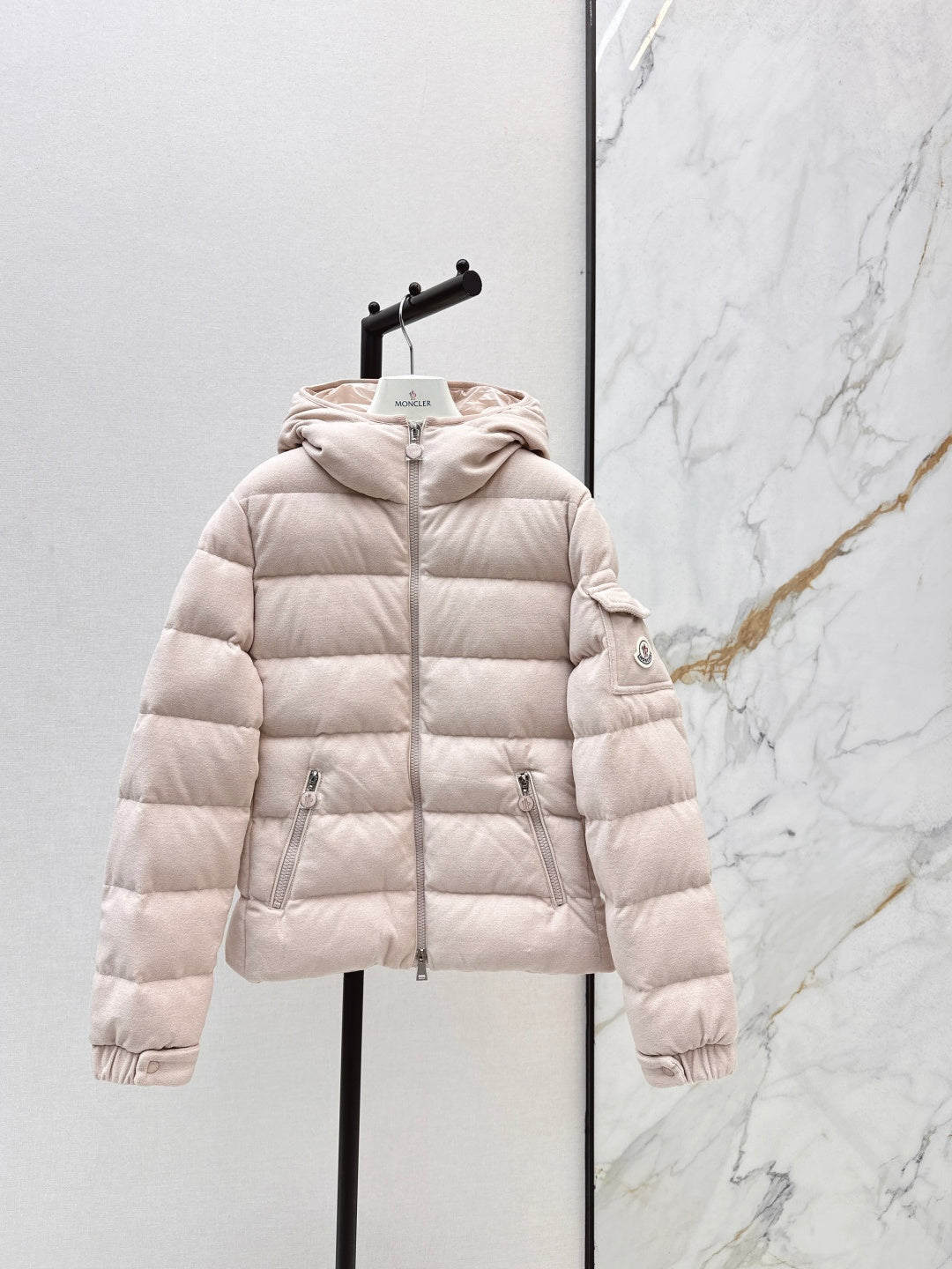 Monc 25fw down jacket