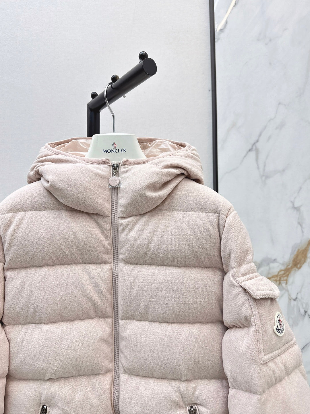 Monc 25fw down jacket