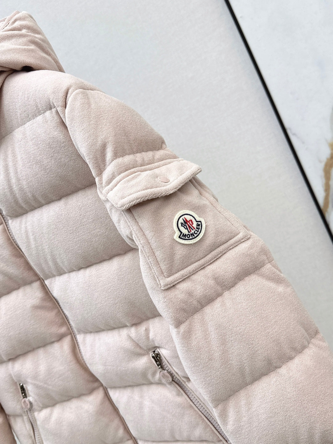 Monc 25fw down jacket