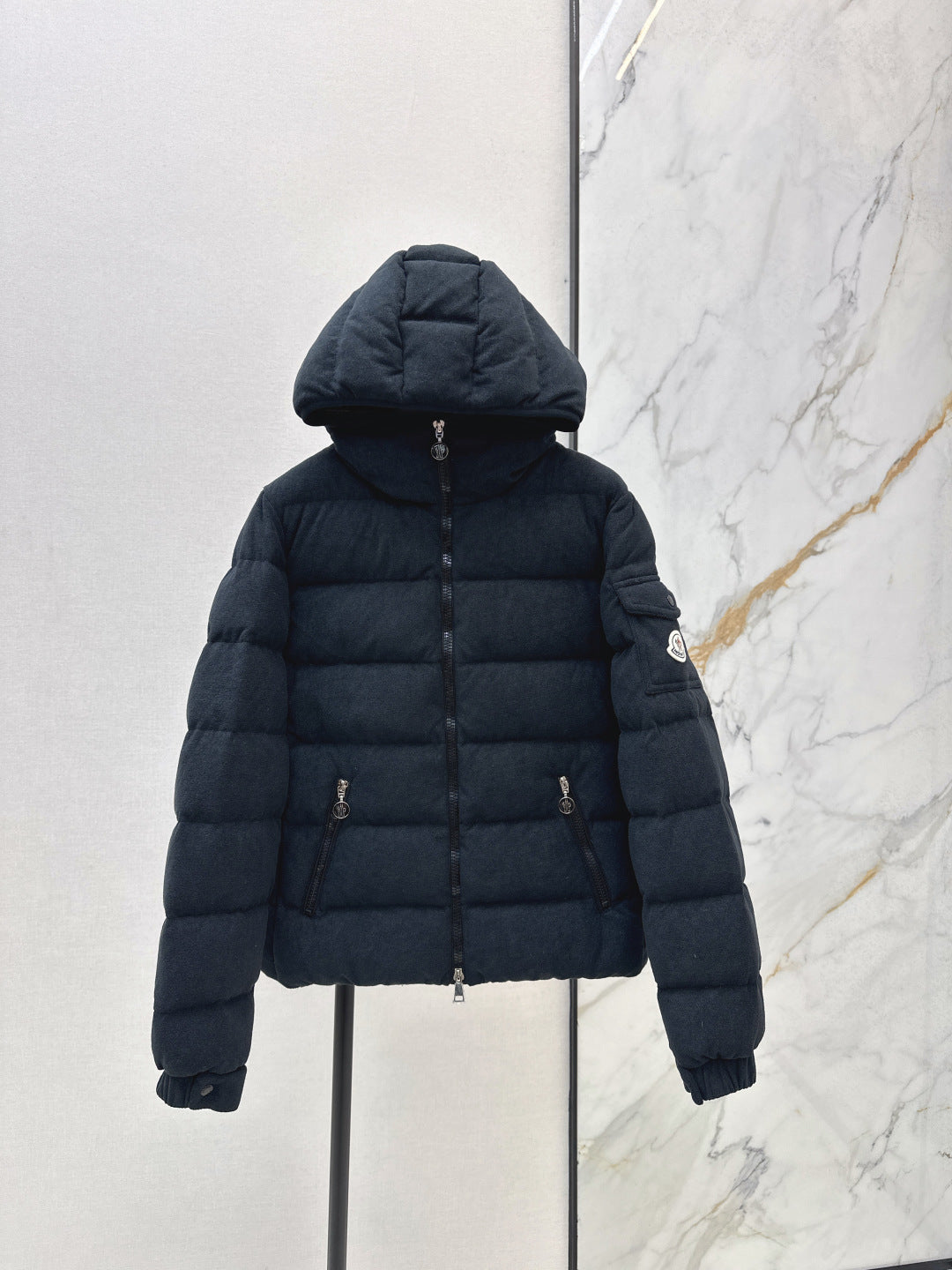 Monc 25fw down jacket