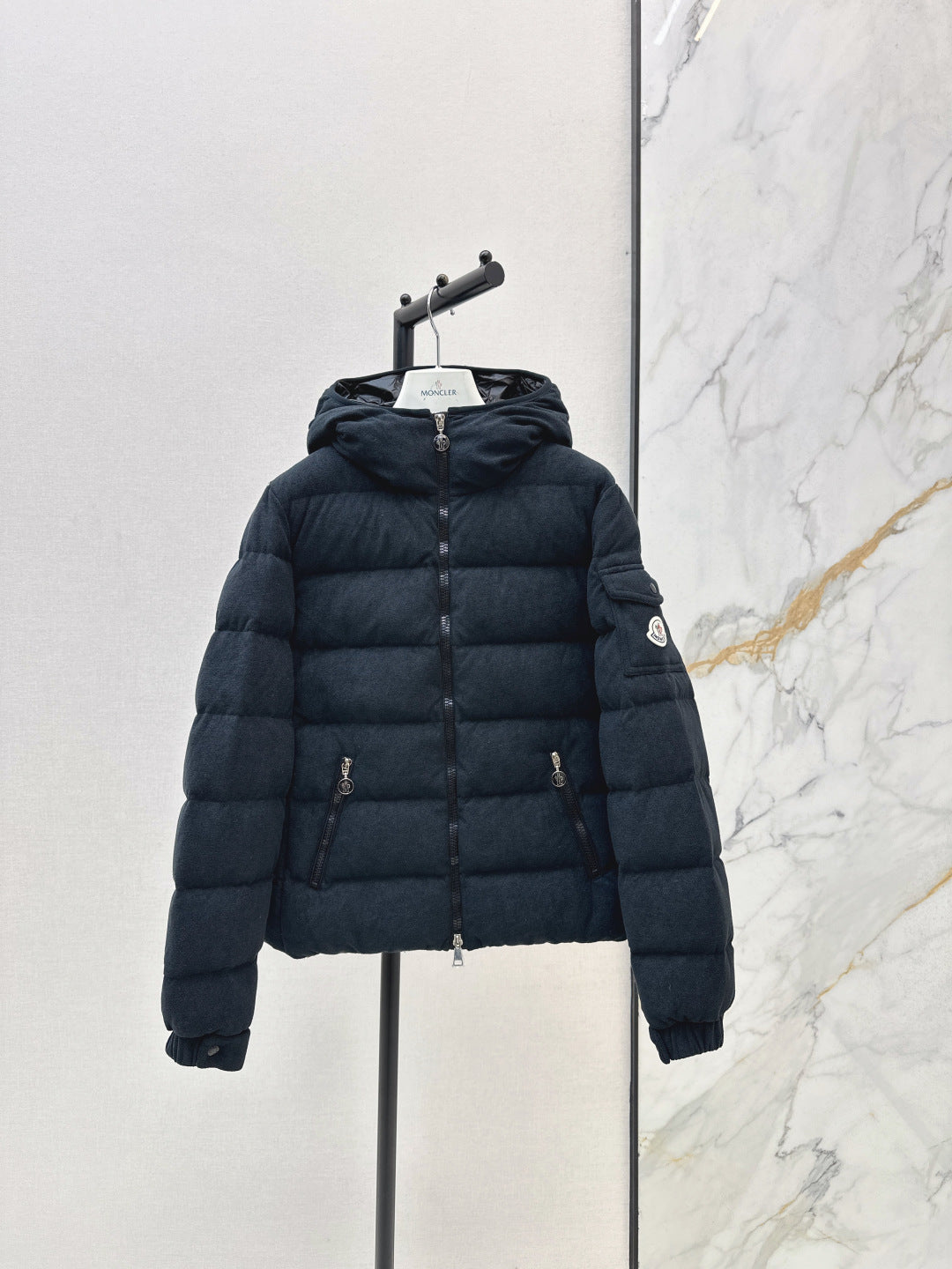 Monc 25fw down jacket