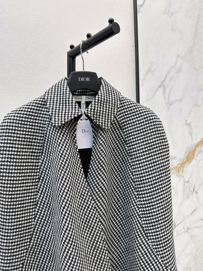 CD 25fw houndstooth cape