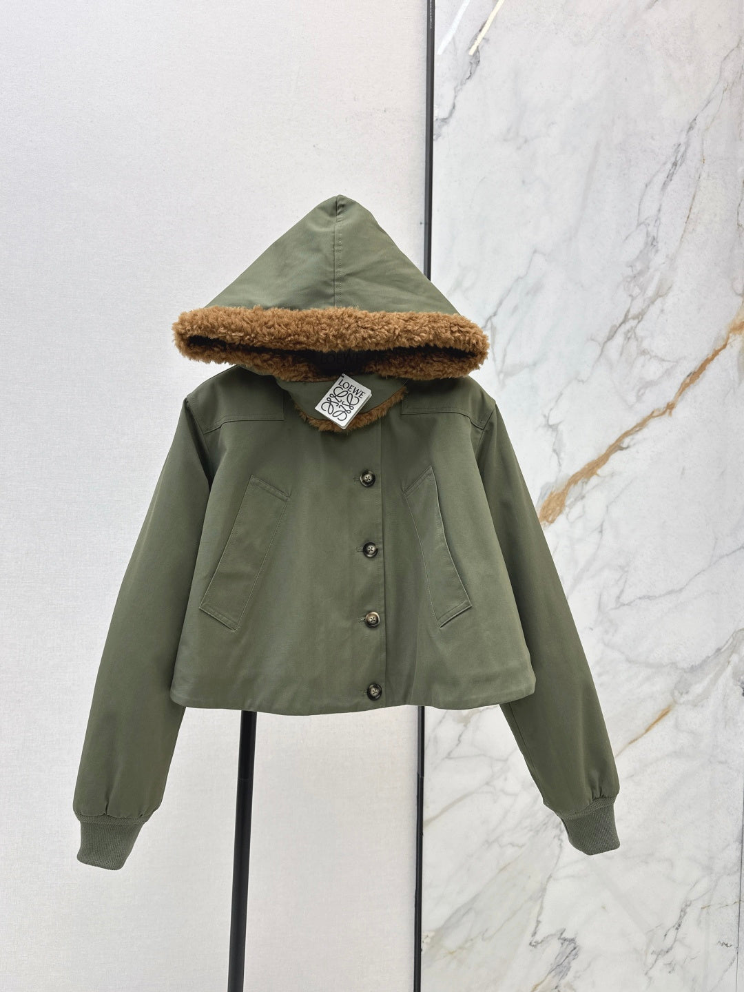 Loe 25fw padded jacket