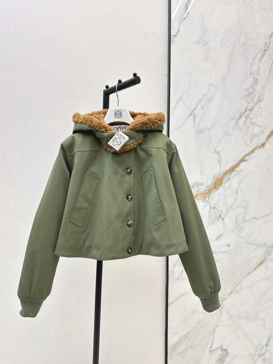 Loe 25fw padded jacket