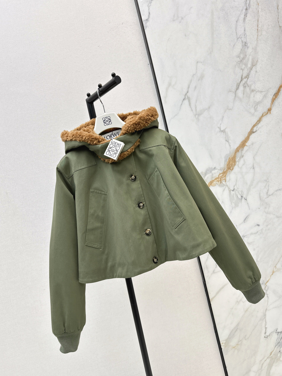 Loe 25fw padded jacket