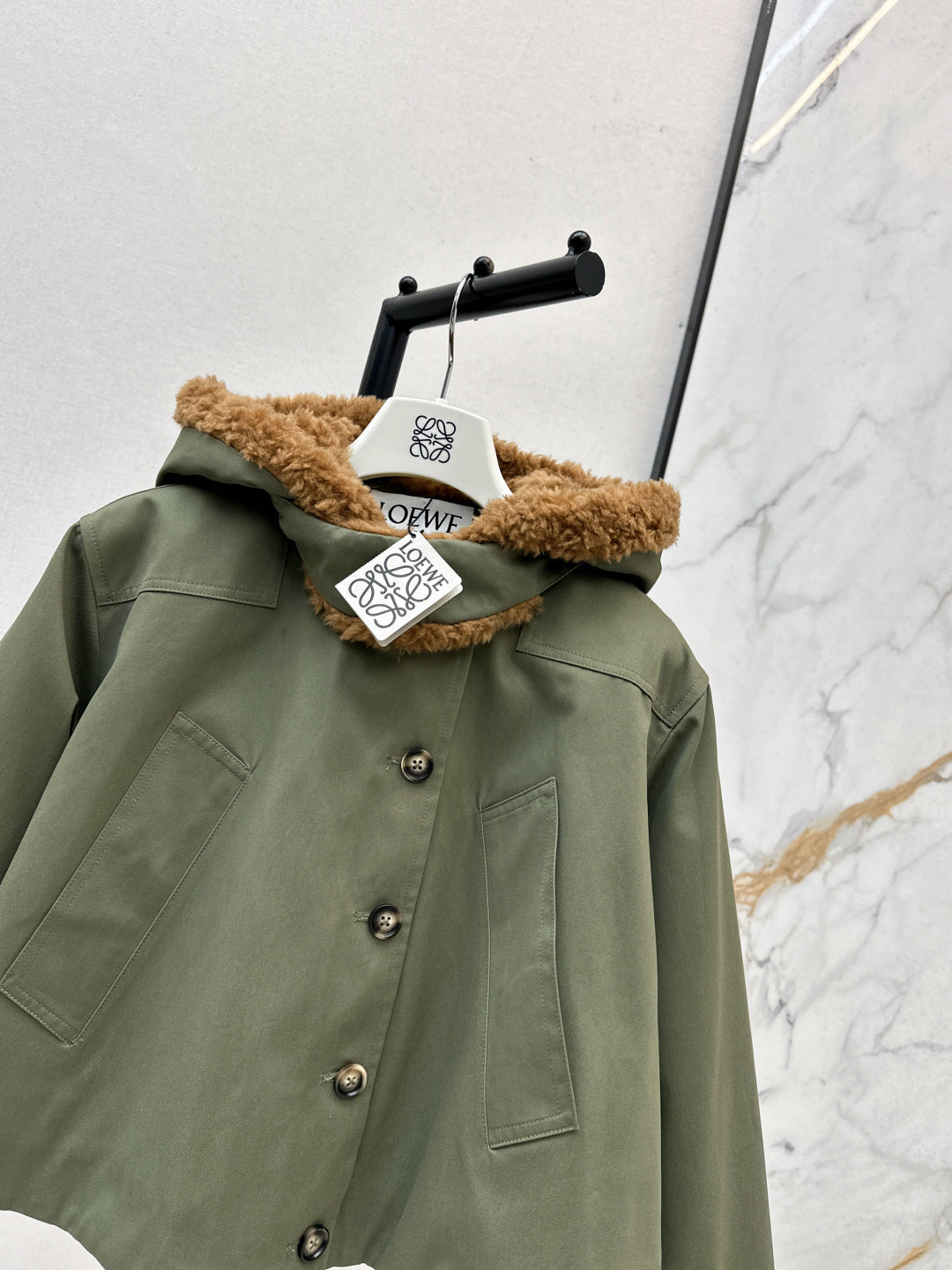 Loe 25fw padded jacket