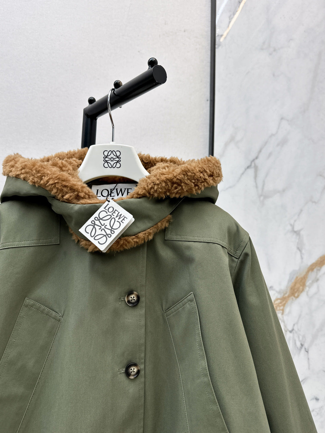 Loe 25fw padded jacket