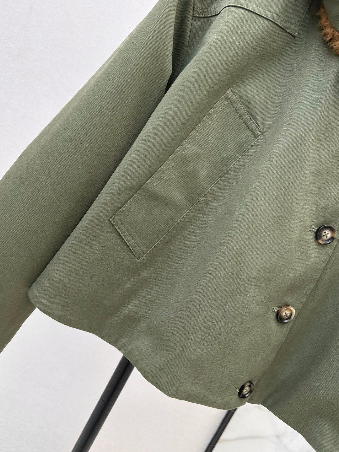 Loe 25fw padded jacket