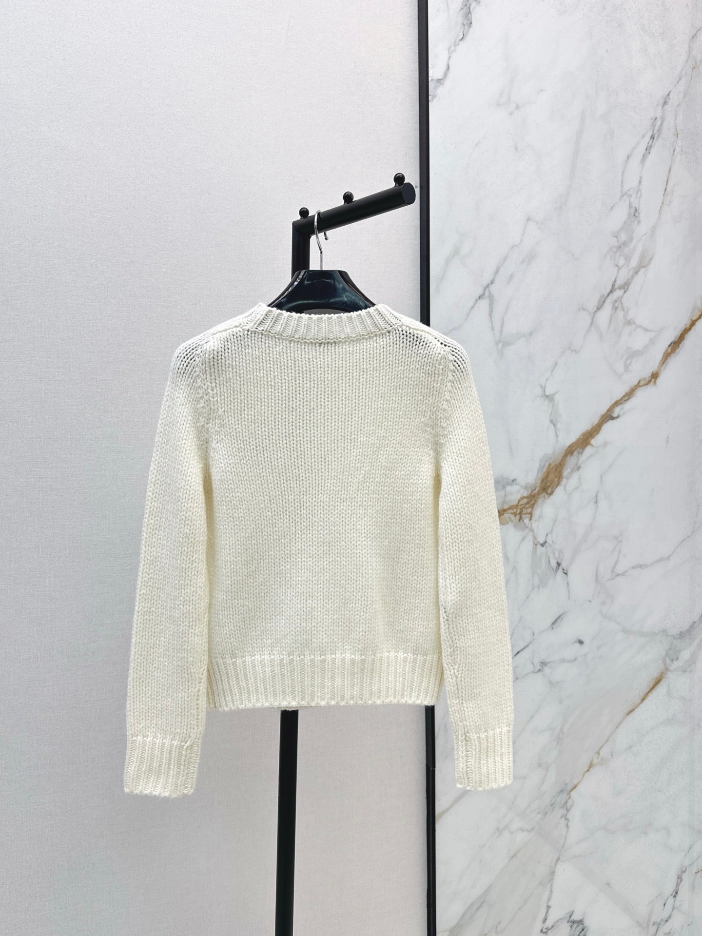 Celi 25fw sweater