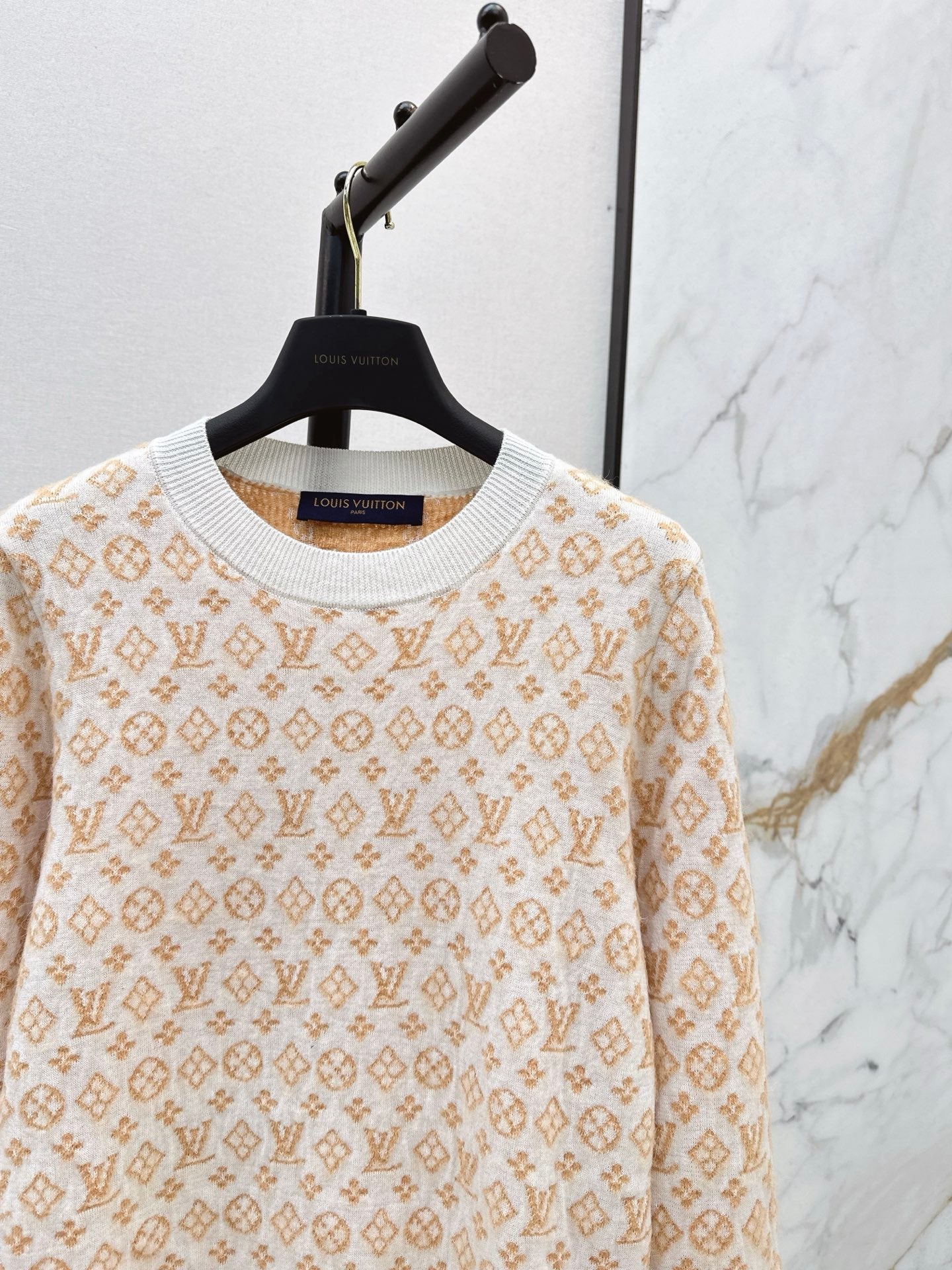 Loui 25fw jacquard sweater