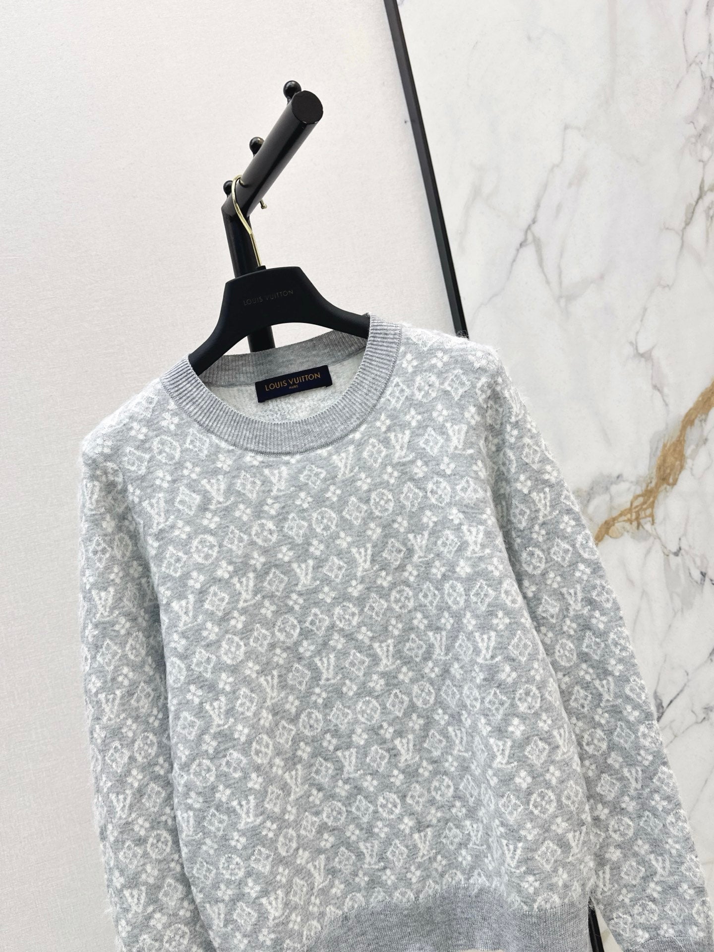 Loui 25fw jacquard sweater