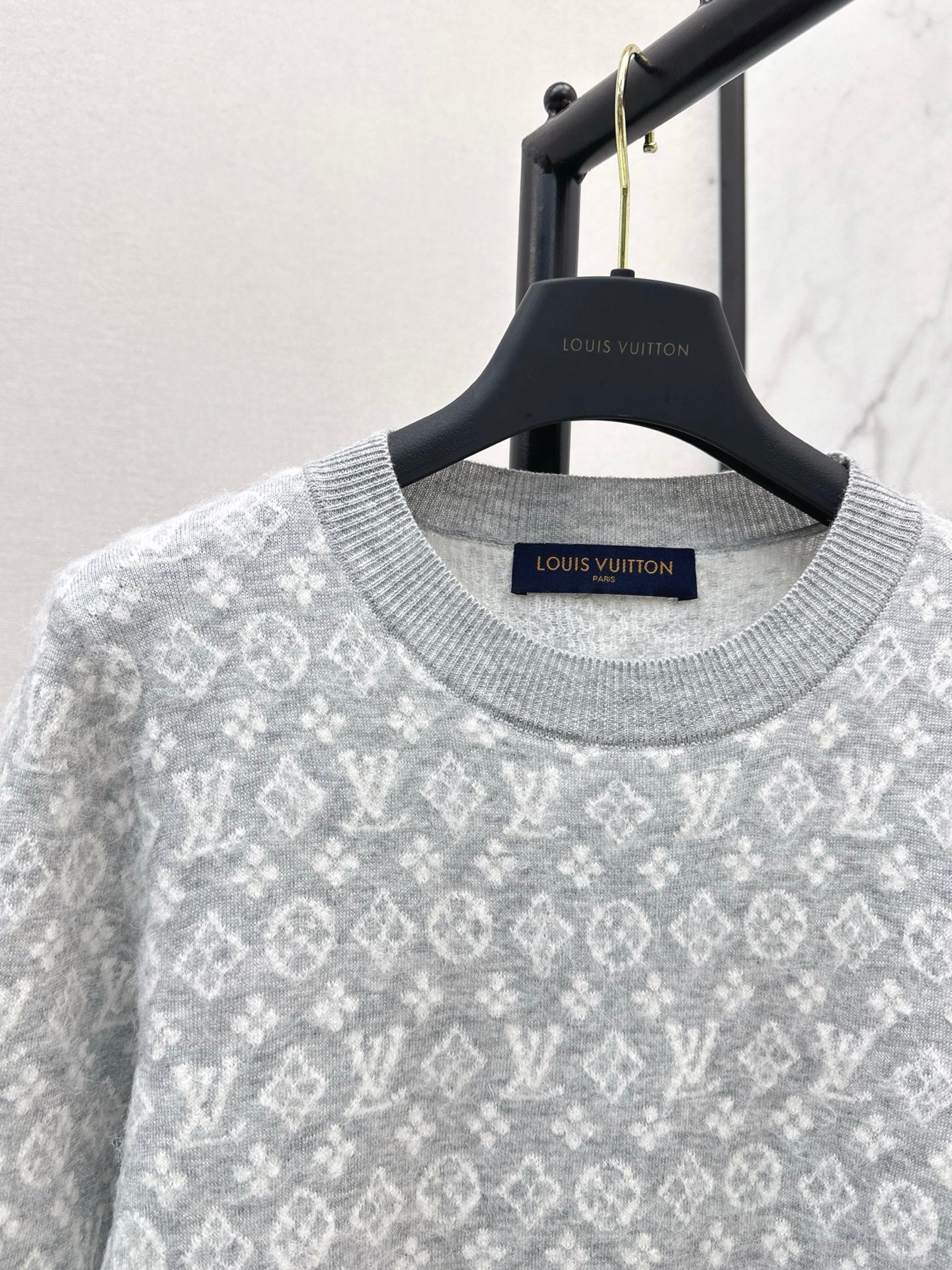 Loui 25fw jacquard sweater