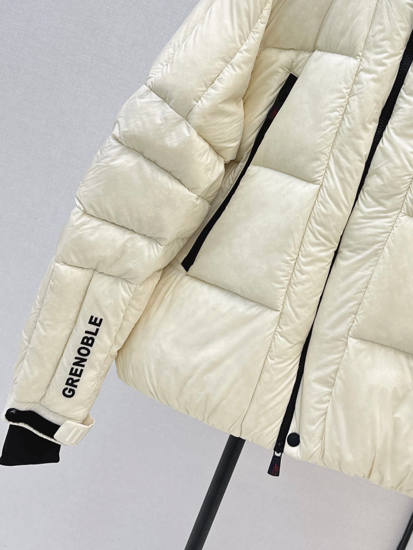 Monc 25fw down jacket