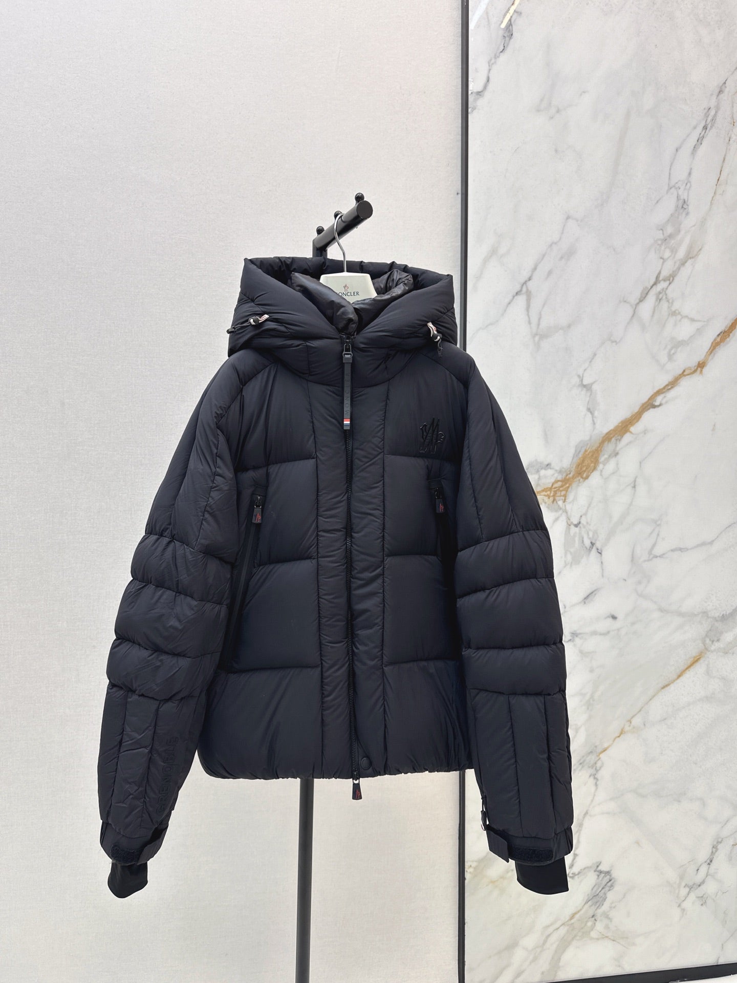 Monc 25fw down jacket