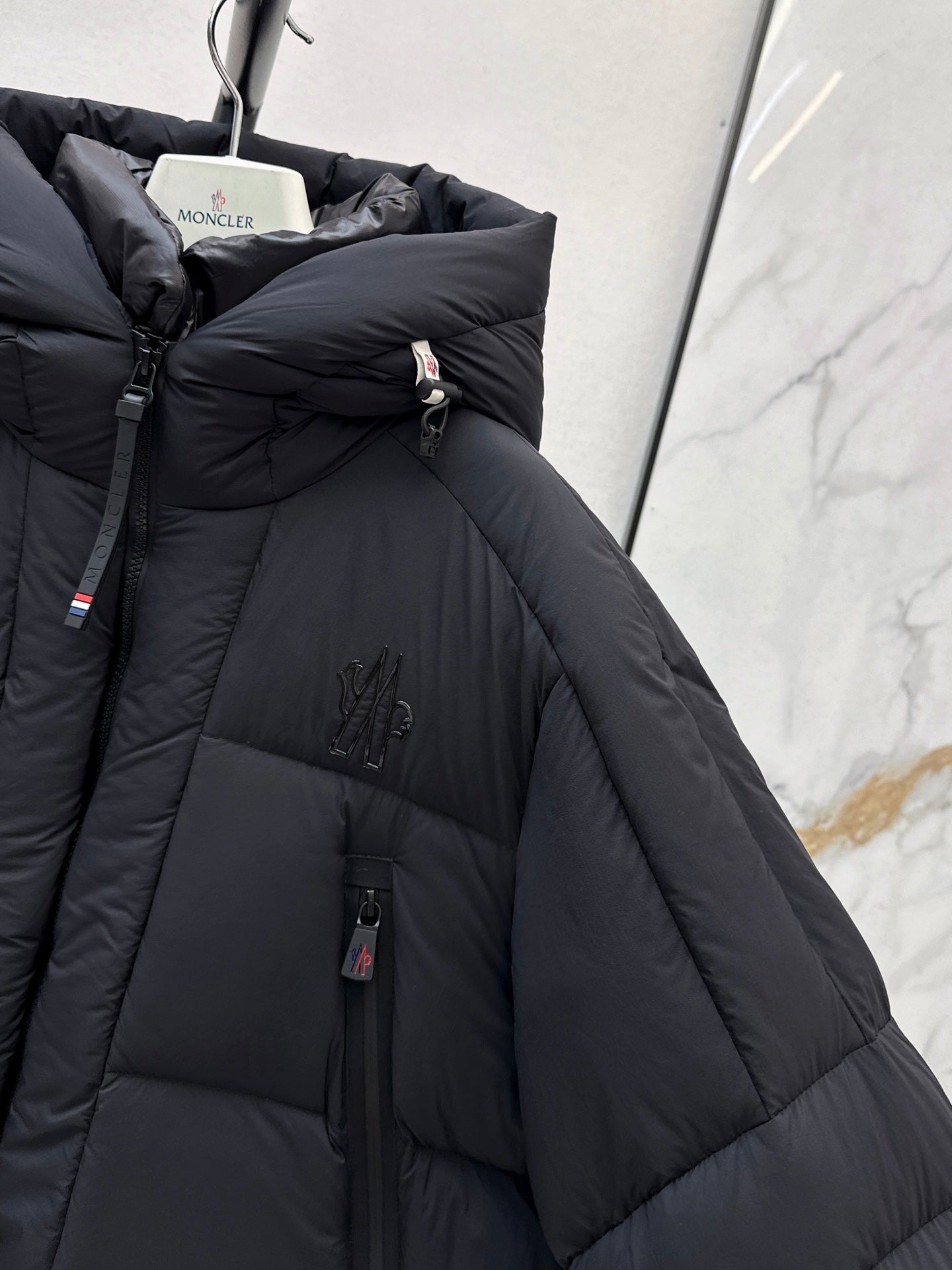 Monc 25fw down jacket