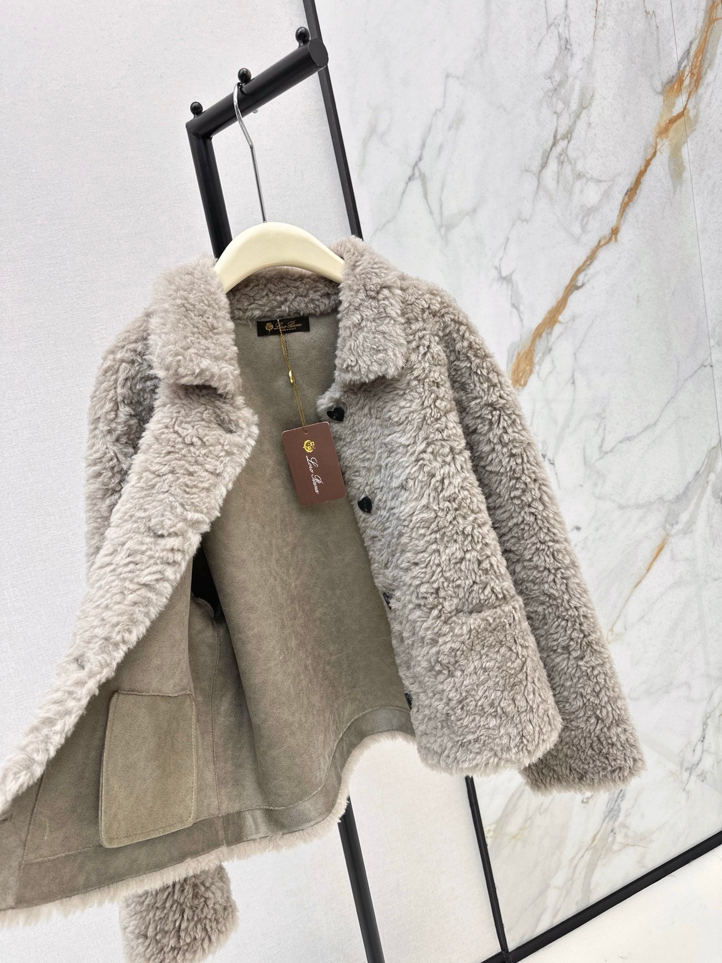 Loro 25fw fleece jacket