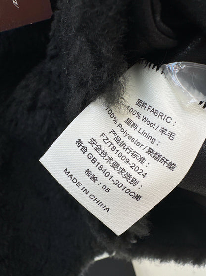 Loro 25fw fleece jacket