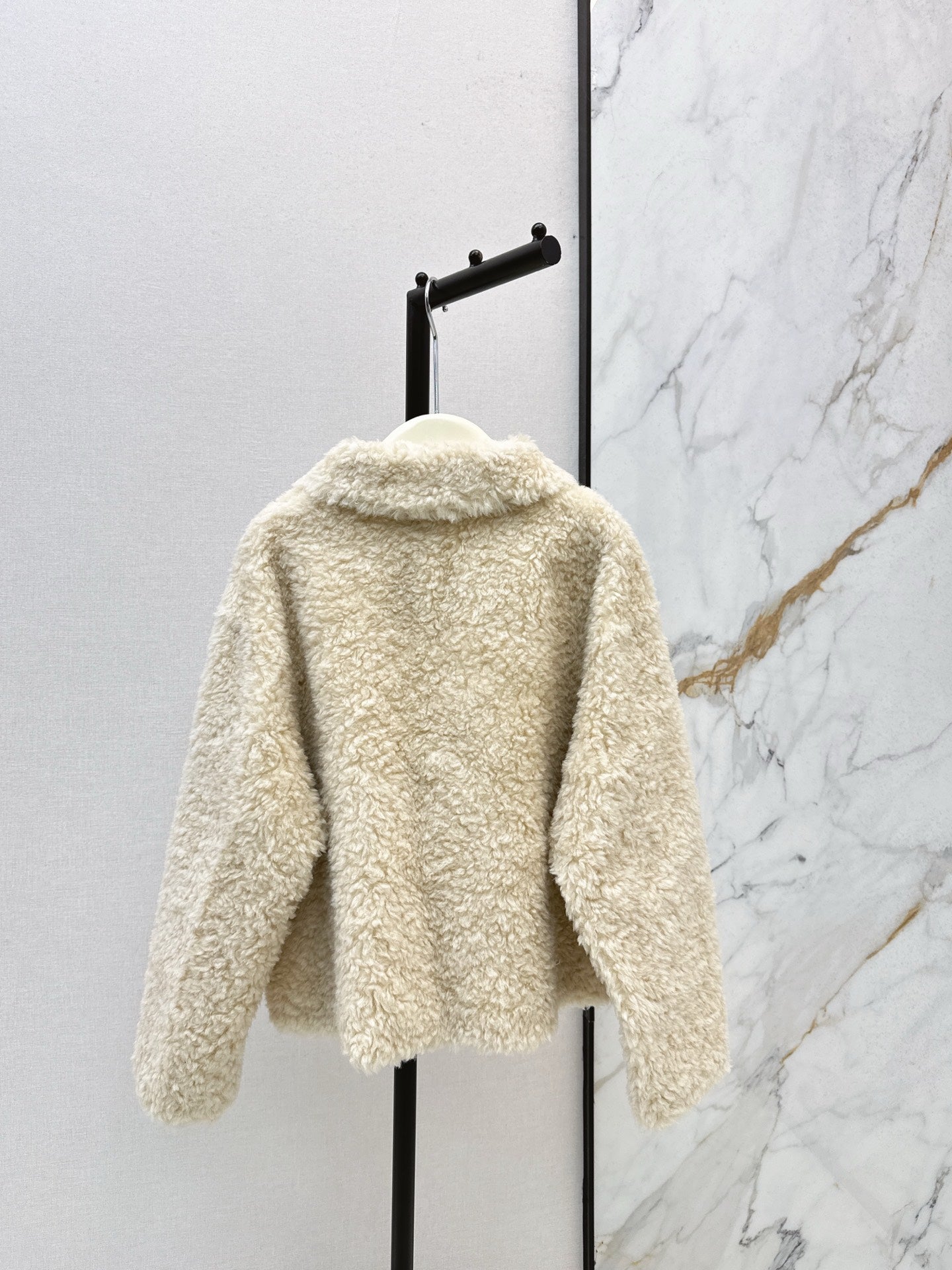 Loro 25fw fleece jacket