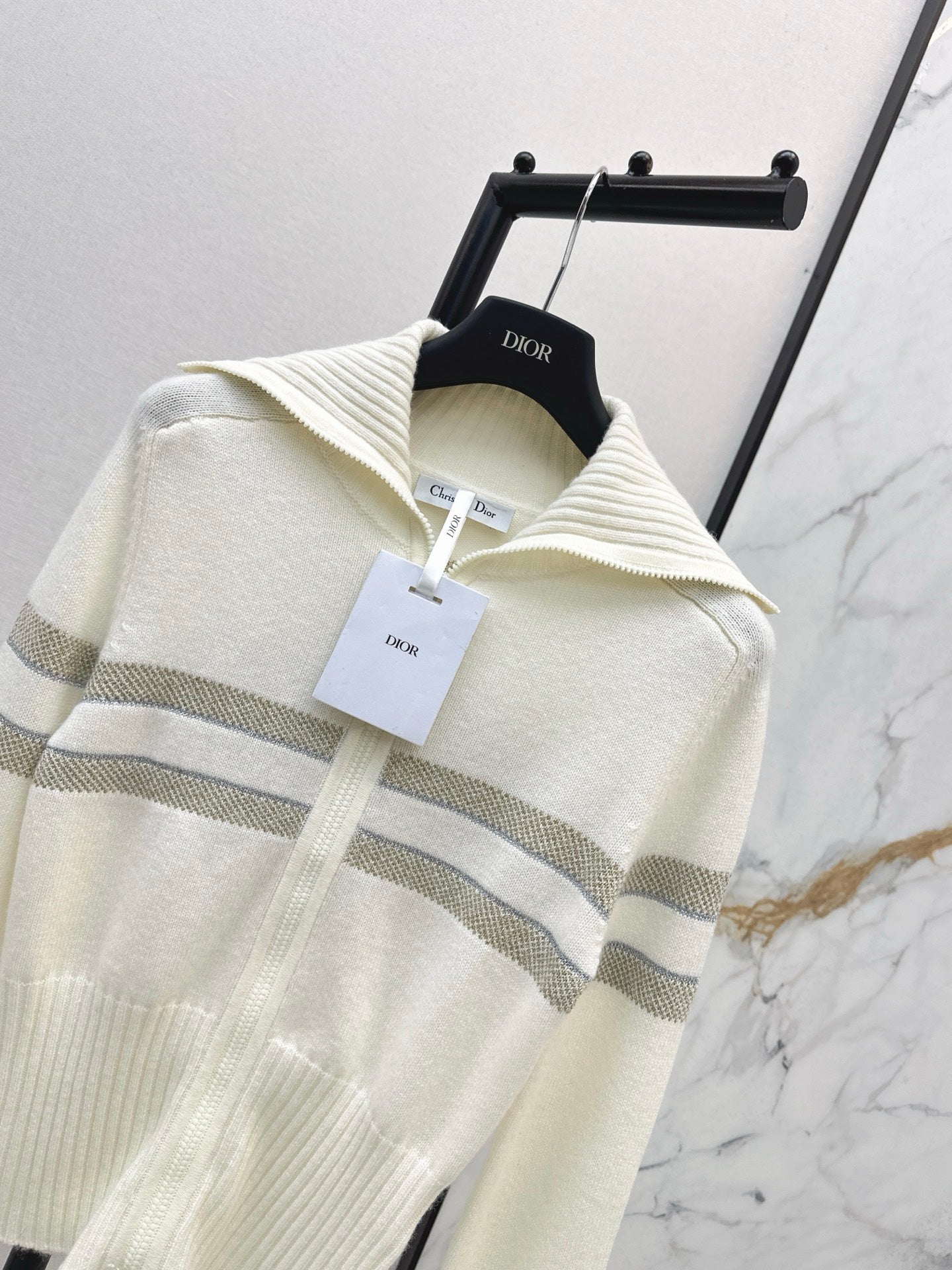 CD 25fw cashmere cardigan