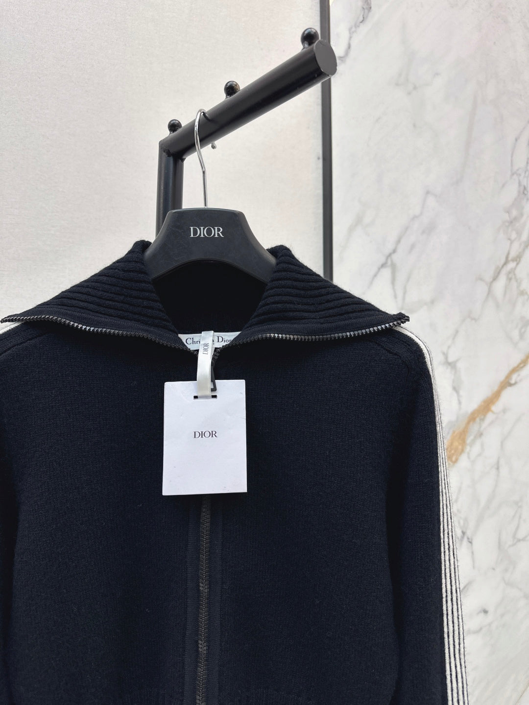 CD  25fw cashmere cardigan