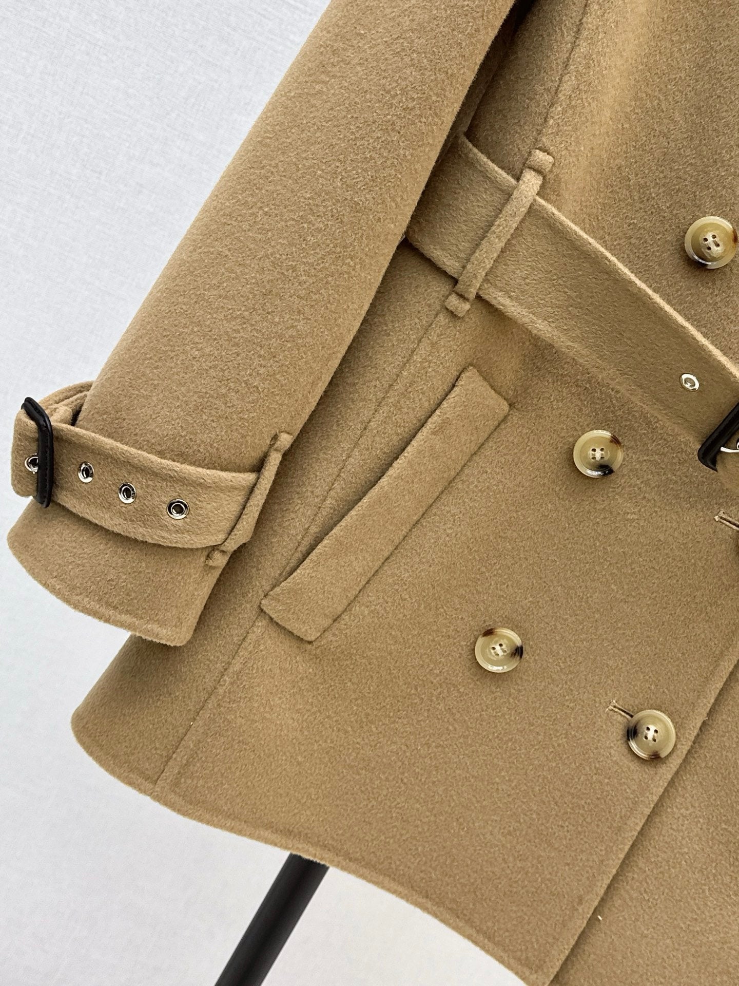 Bur 25fw trench coats