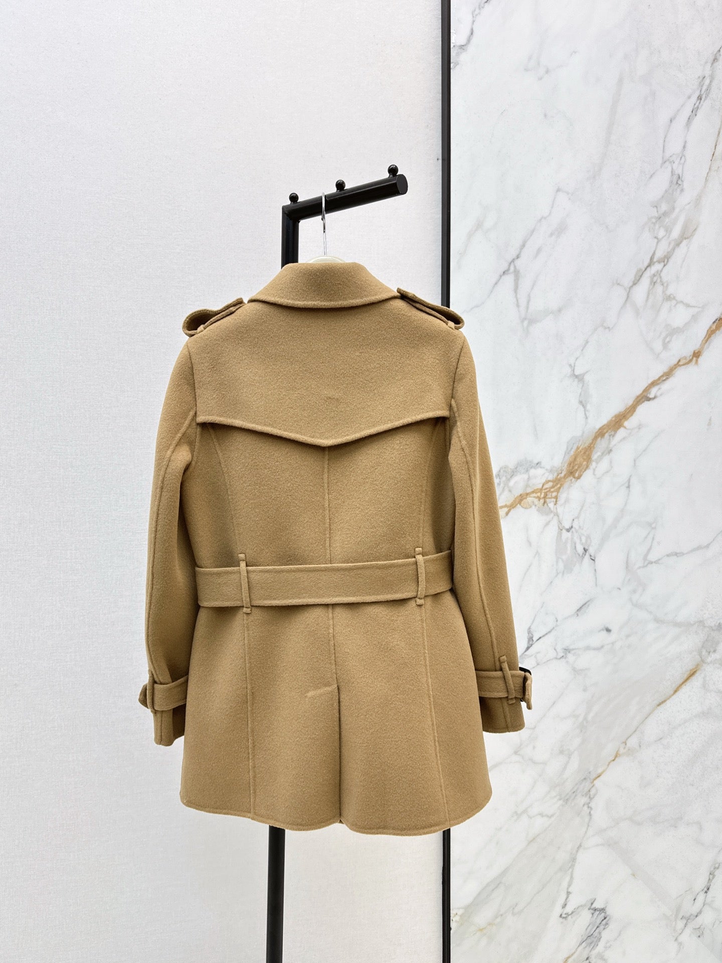 Bur 25fw trench coats