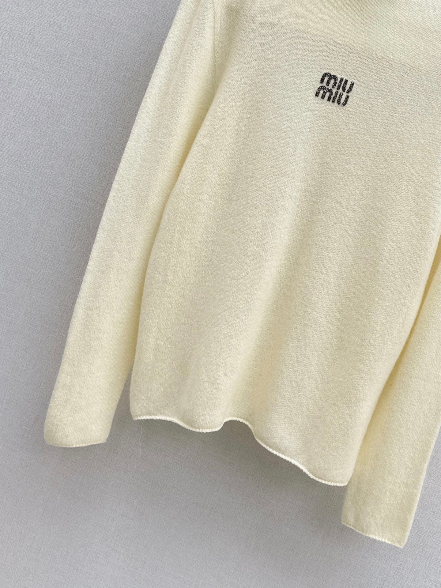 Miu 25fw base layer