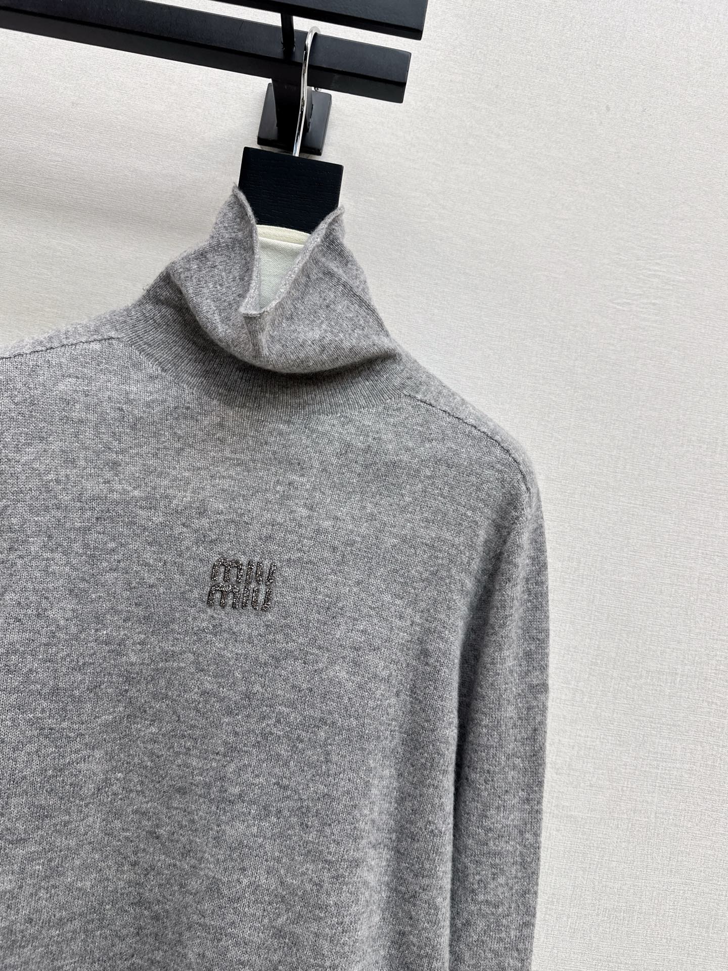 Miu 25fw turtleneck base layer