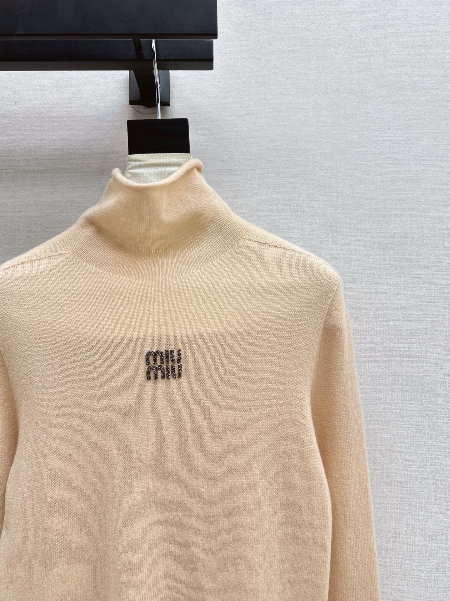 Miu 25fw turtleneck base layer