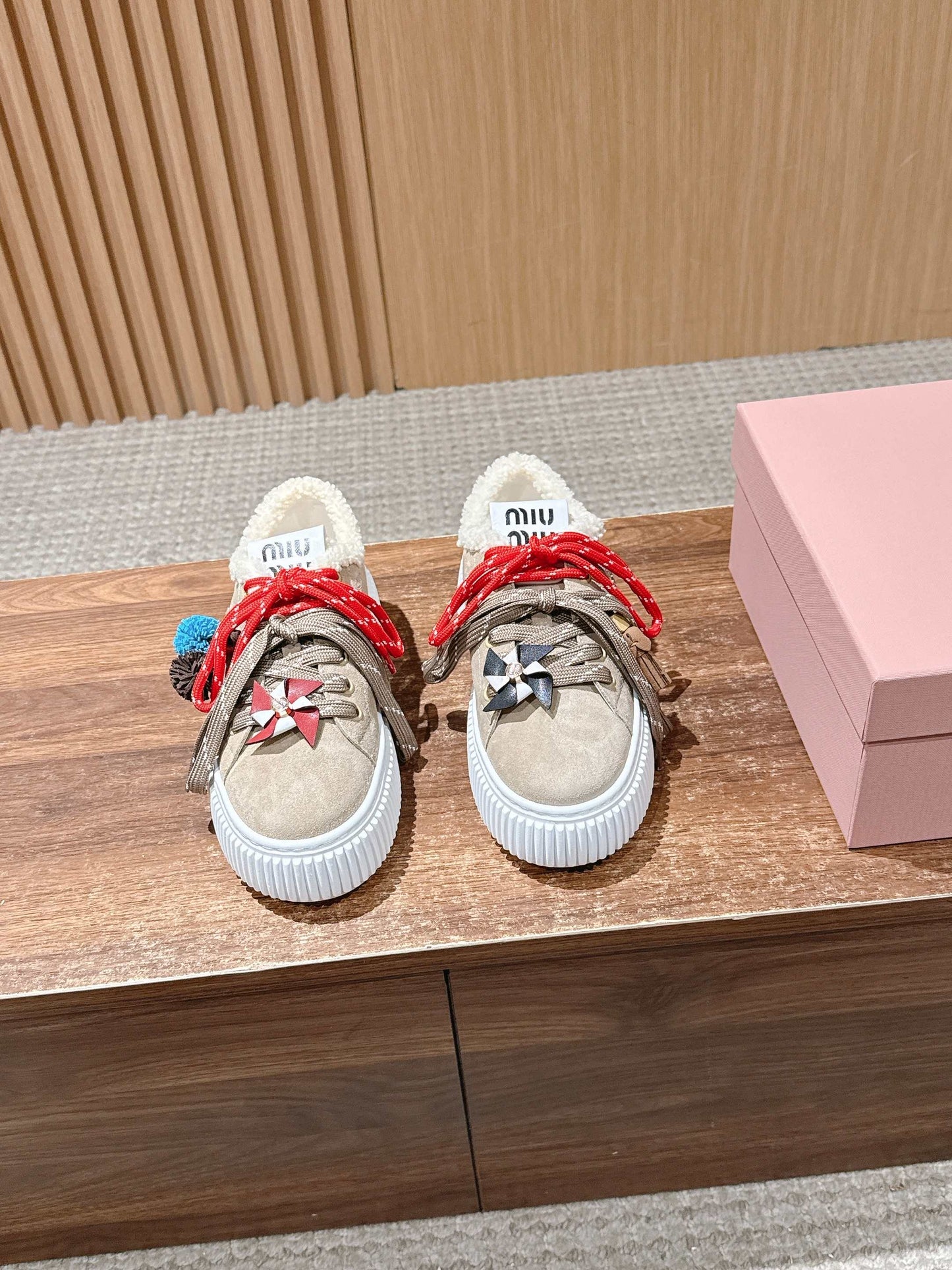 Miu 25fw fleece-lined casual shoes