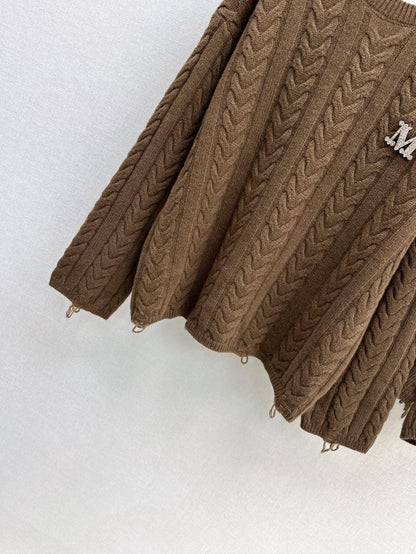 Max 25fw wool sweater short set