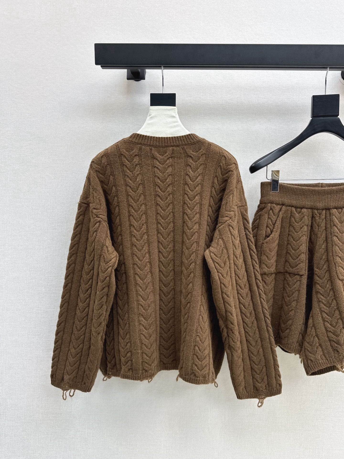 Max 25fw wool sweater short set