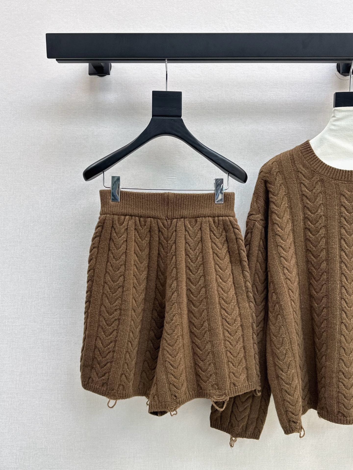 Max 25fw wool sweater short set