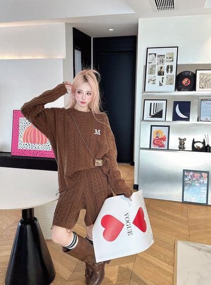 Max 25fw wool sweater short set