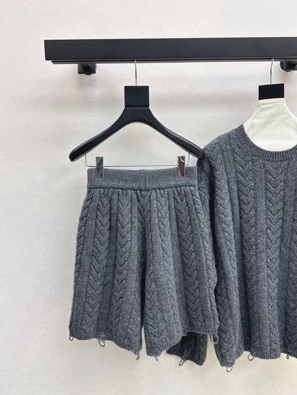 Max 25fw wool sweater short set