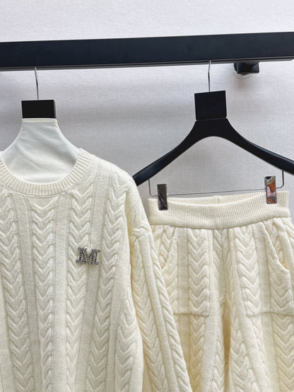 Max 25fw wool sweater short set