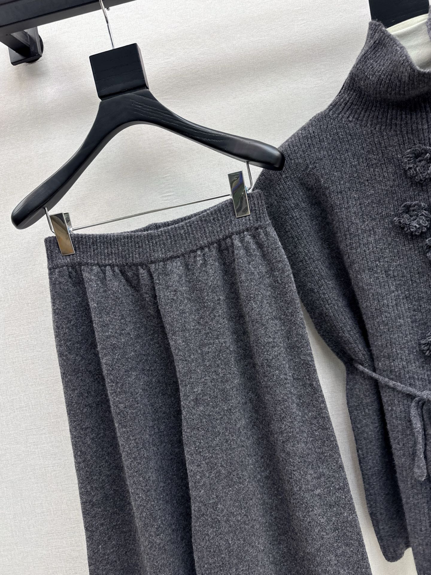 Chan 25fw sleeveless sweater pants set