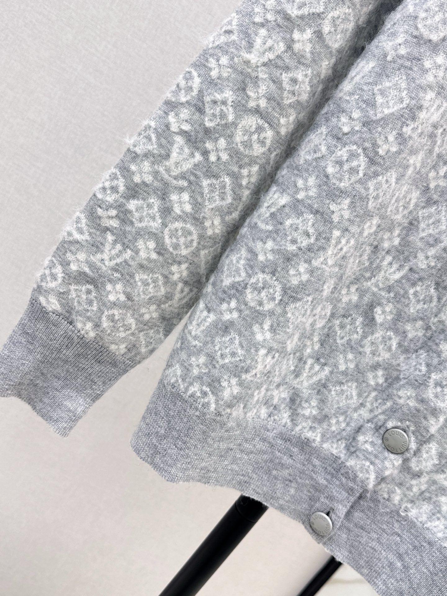 Loui 25fw jacquard cardigan