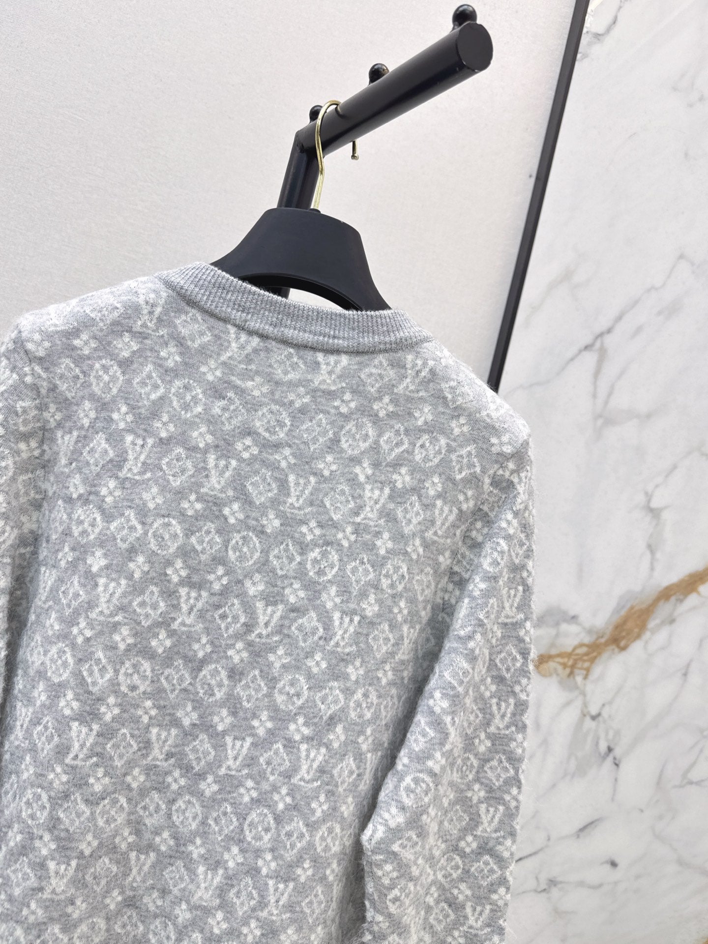 Loui 25fw jacquard cardigan