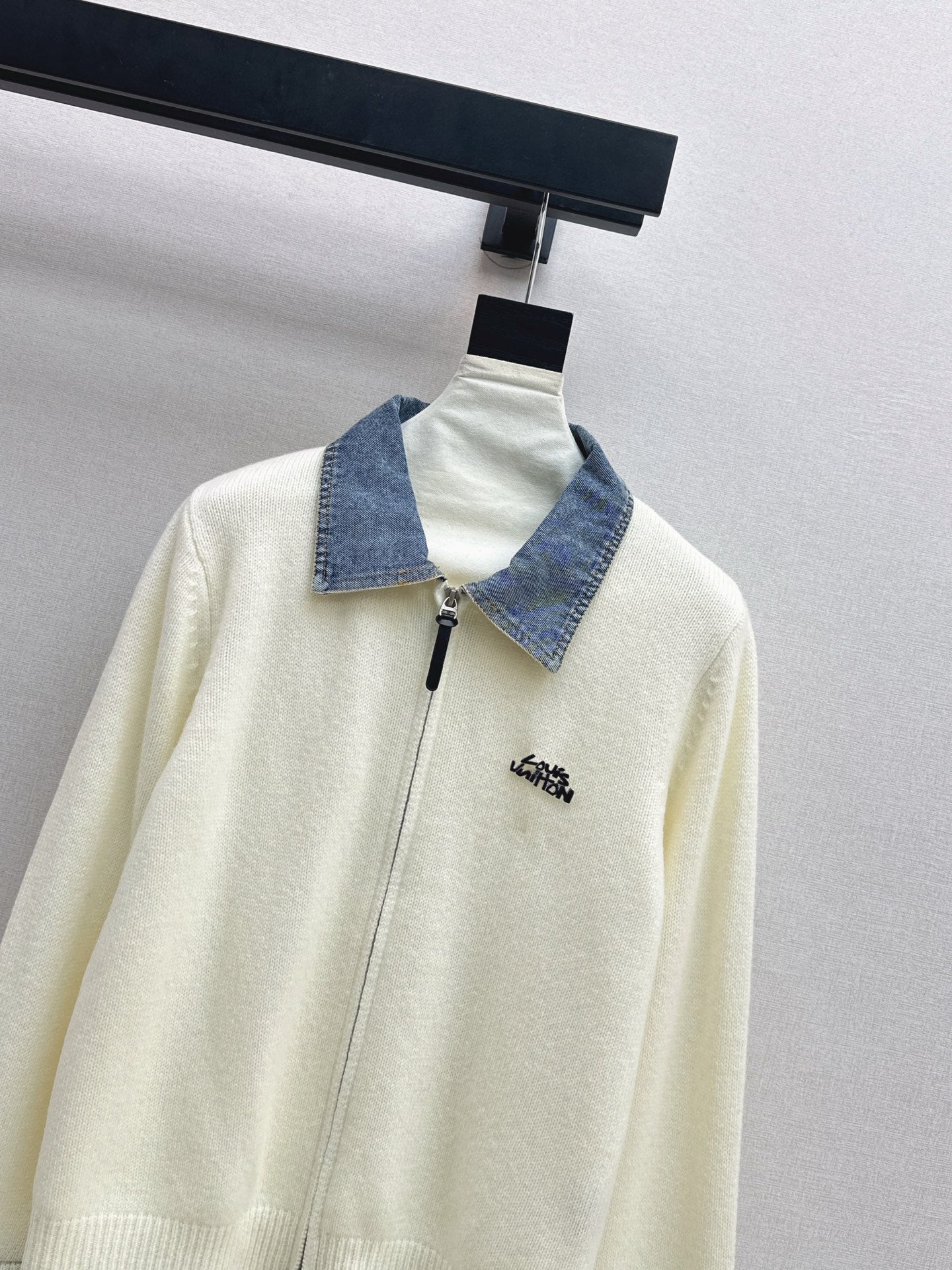 Loui 25fw polo cardigan