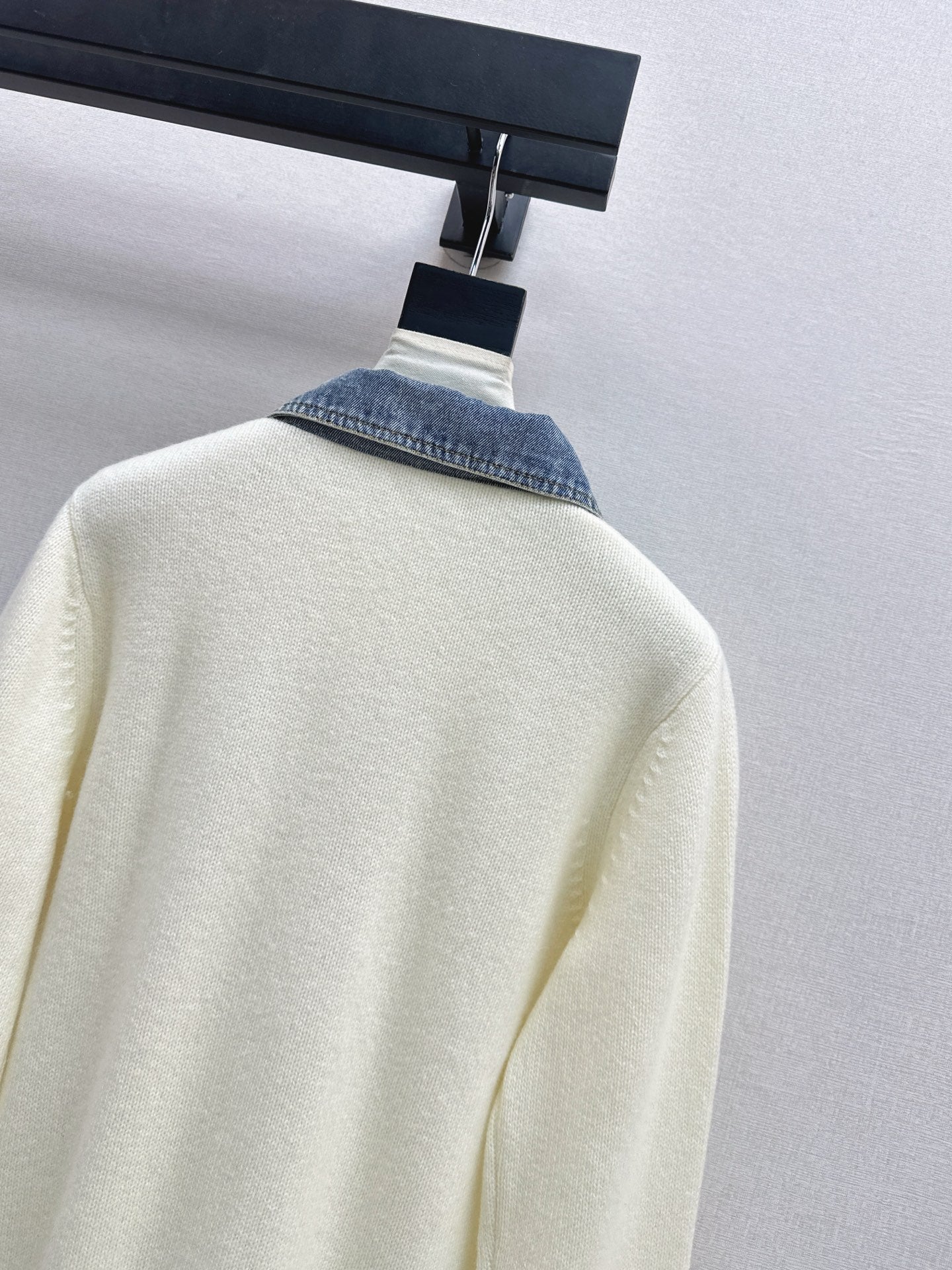 Loui 25fw polo cardigan