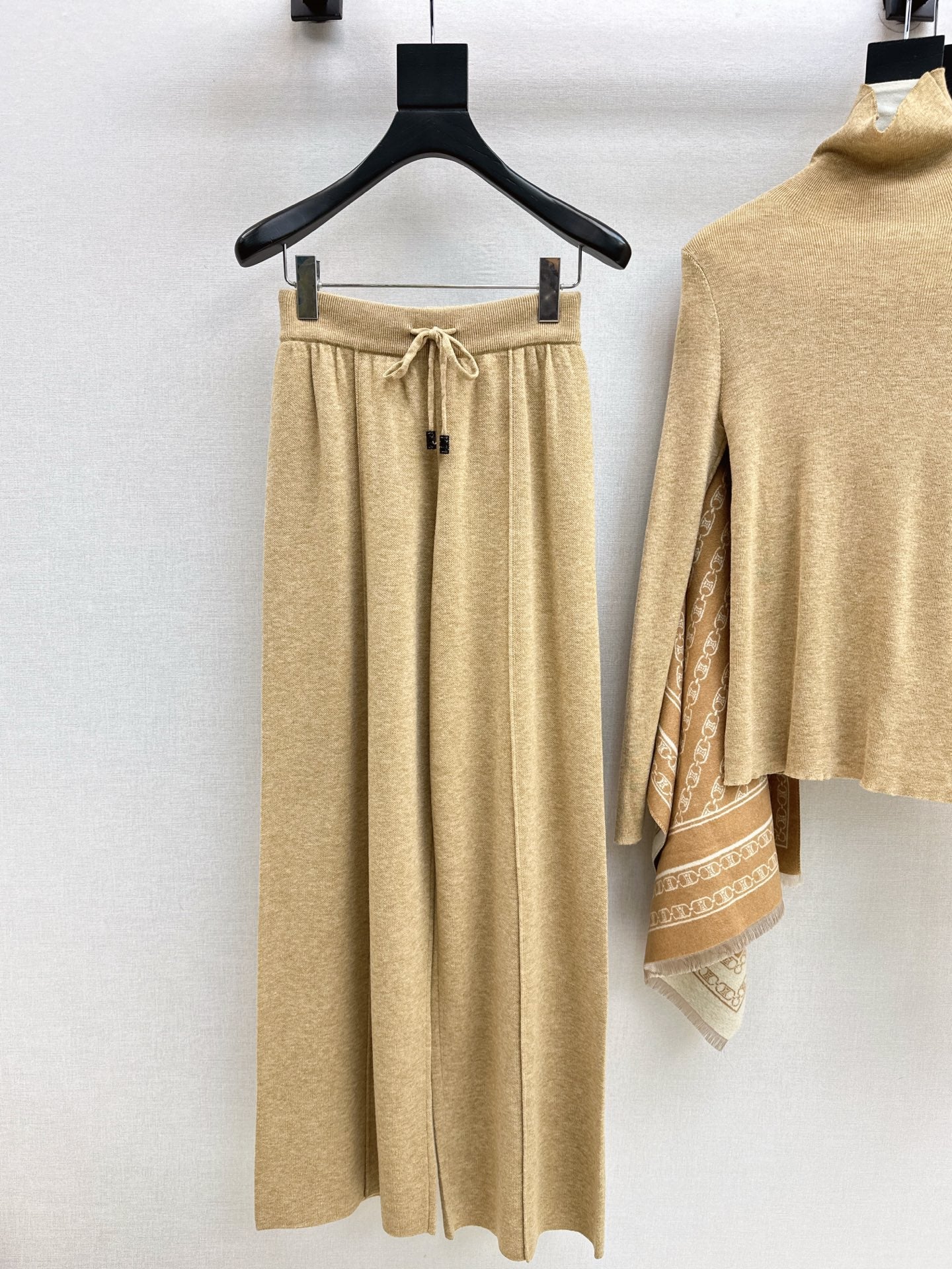 Celi 25fw knit shawl base layer pants set