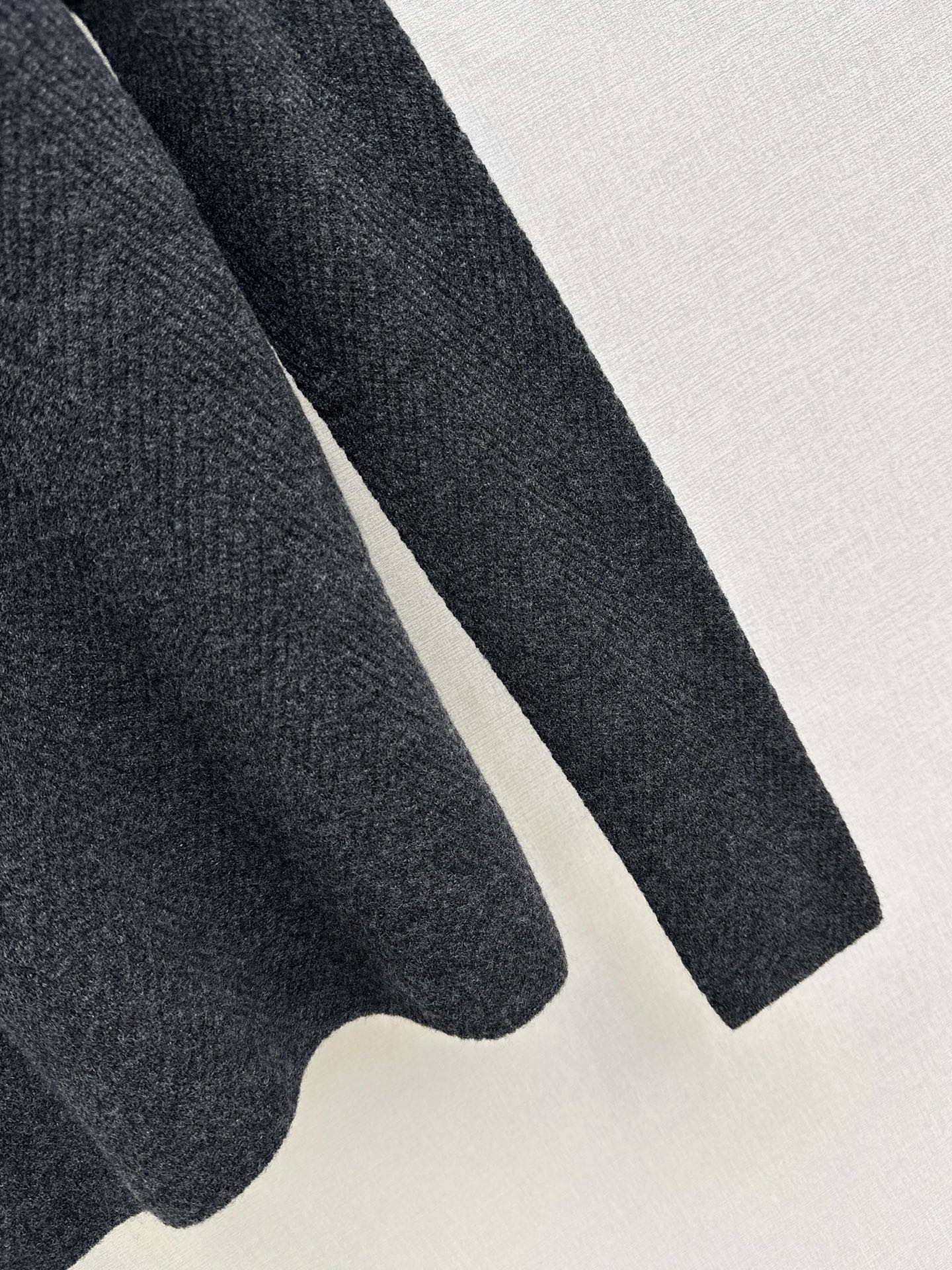 Loro 25fw base layer