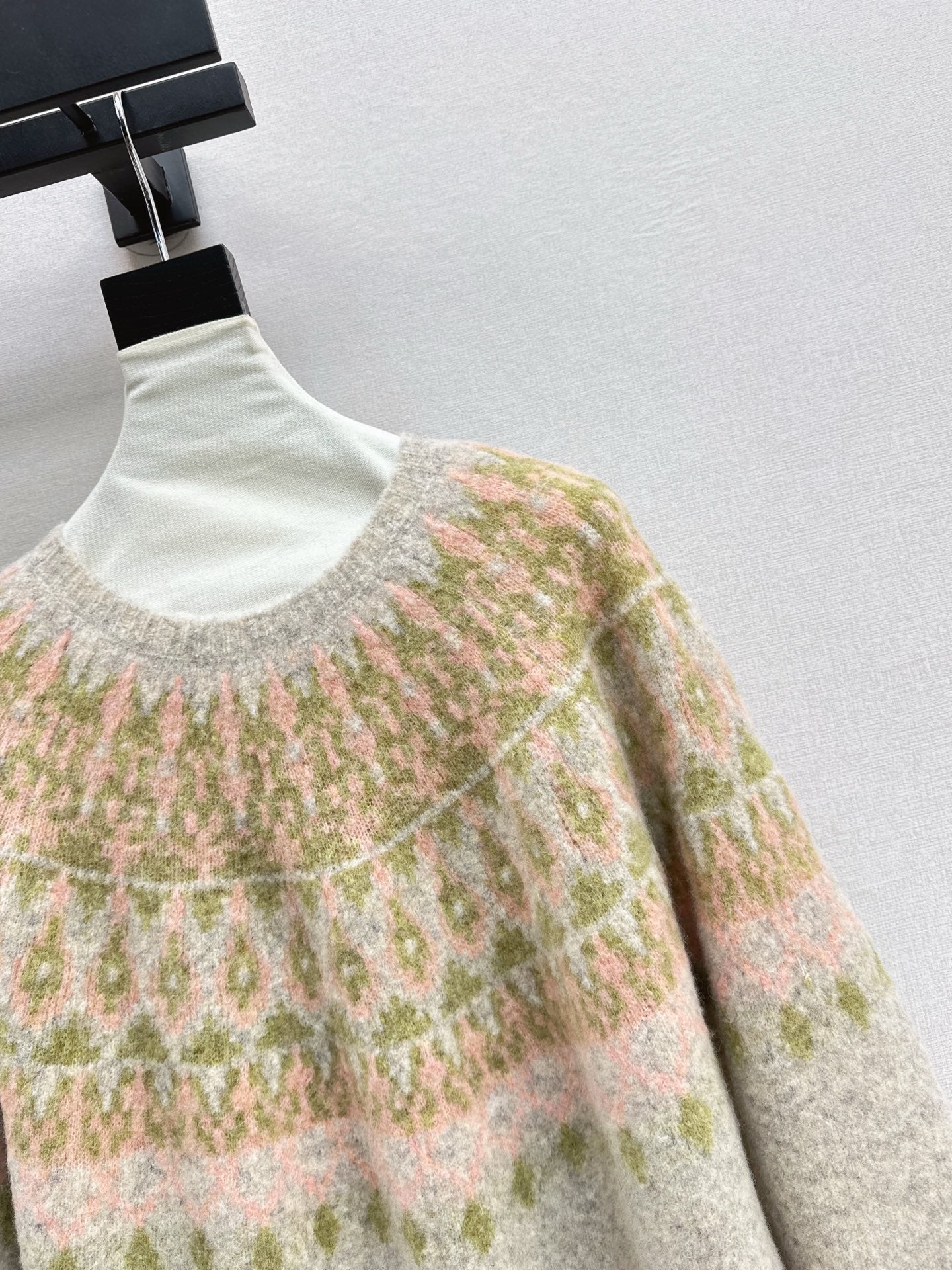 Loro 25fw vintage sweater